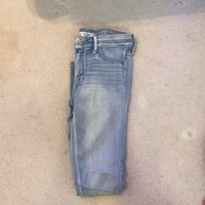 Abercrombie & Fitch Light wash jeans
